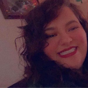 Meet your Posher, Carolyn